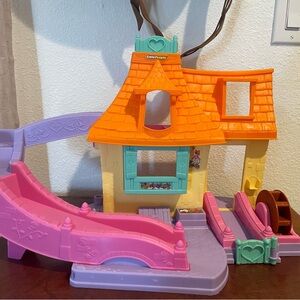 Little People Belle Klip Klop Castle